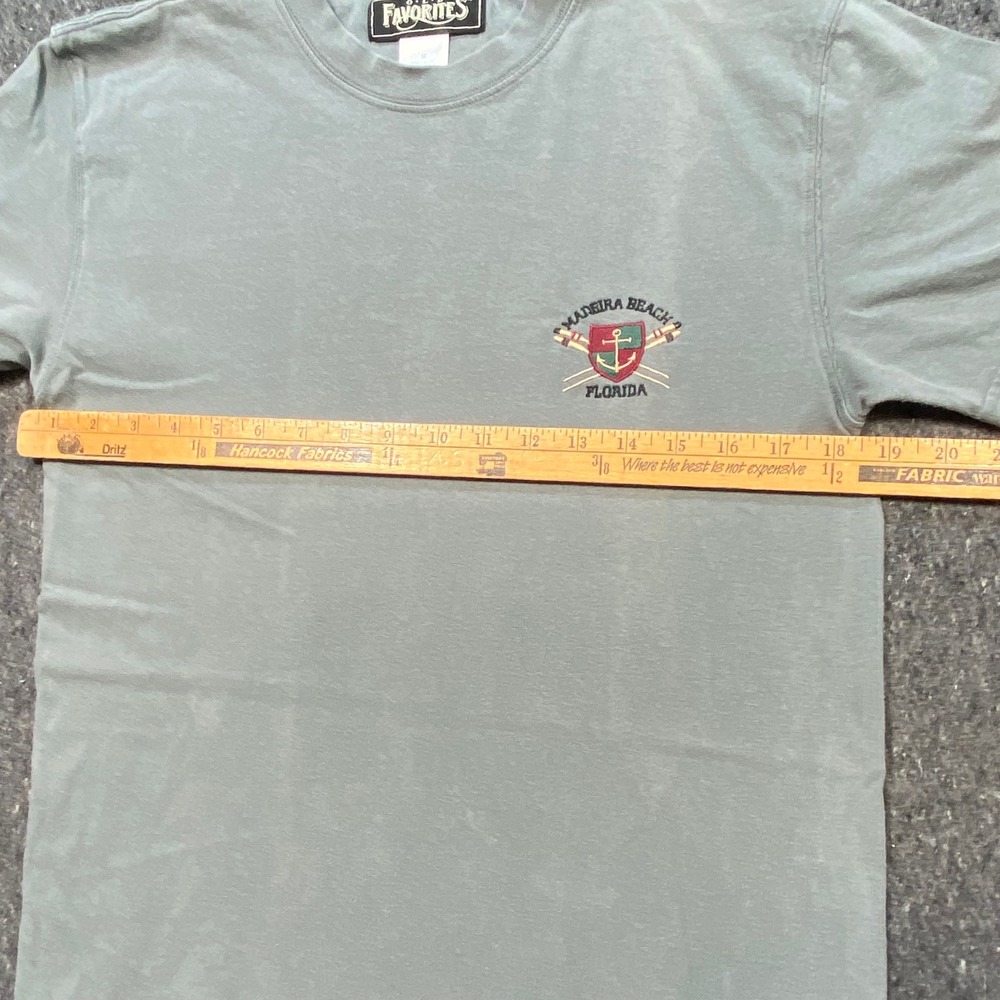 Old‎ Favorites T Shirt M Medium Mens Green Madeira Beach Florida Embroidered Tee - Picture 6 of 7